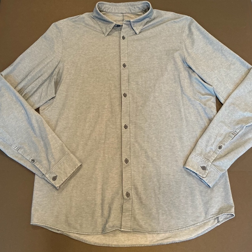 Lululemon Heathered Blue Long Sleeve Button Down Shirt Men’s